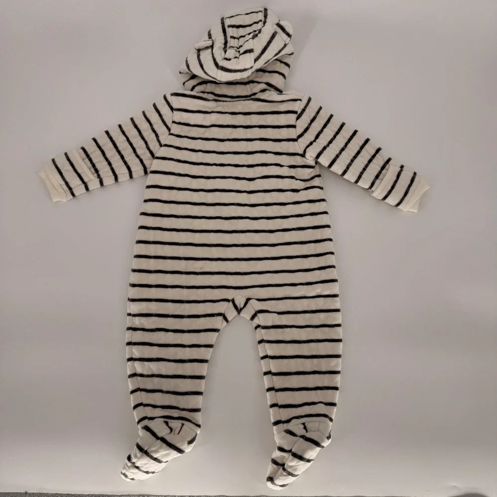 Nordstrom Striped Black and White Baby One Piece Bunting Suit Size 12m